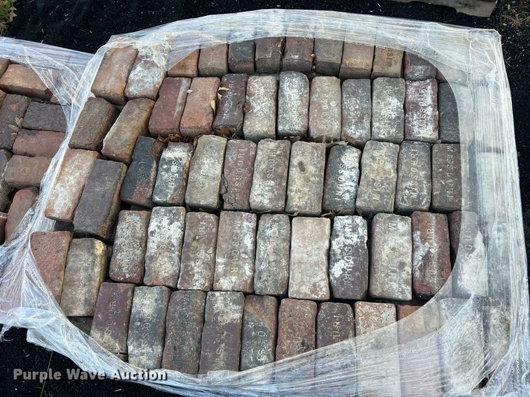 image for item NA9045 (5) pallets of bricks