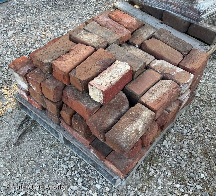 image for item NA9045 (5) pallets of bricks
