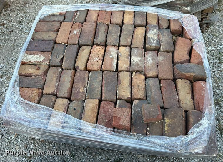 image for item NA9046 (5) pallets of bricks