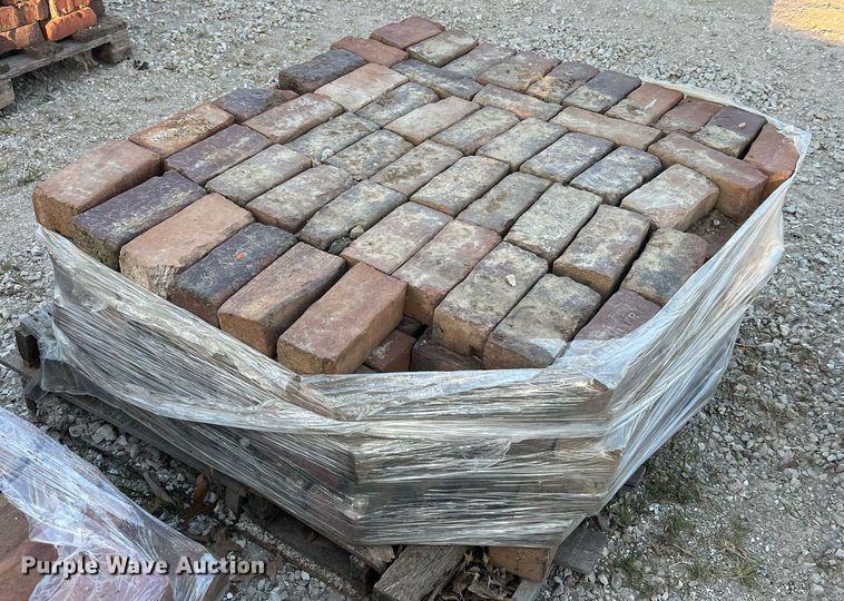 image for item NA9046 (5) pallets of bricks