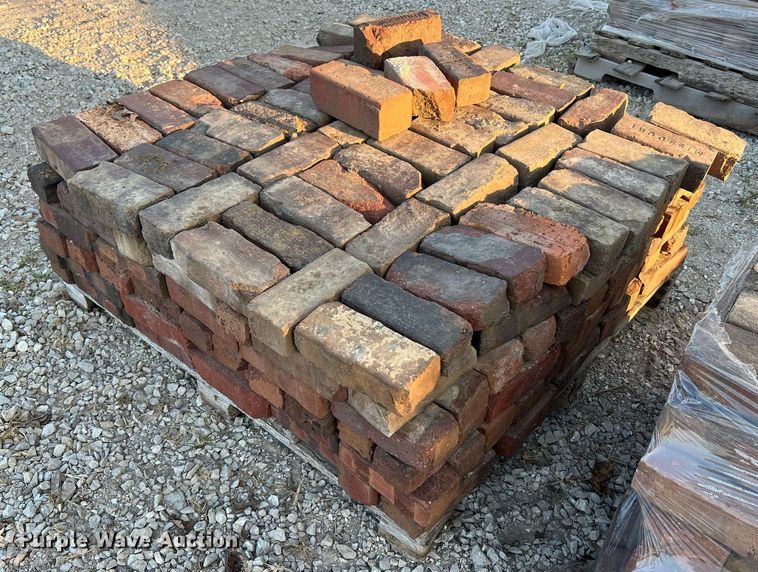 image for item NA9047 (5) pallets of bricks