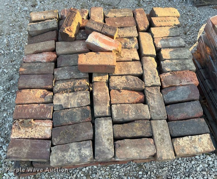 image for item NA9047 (5) pallets of bricks