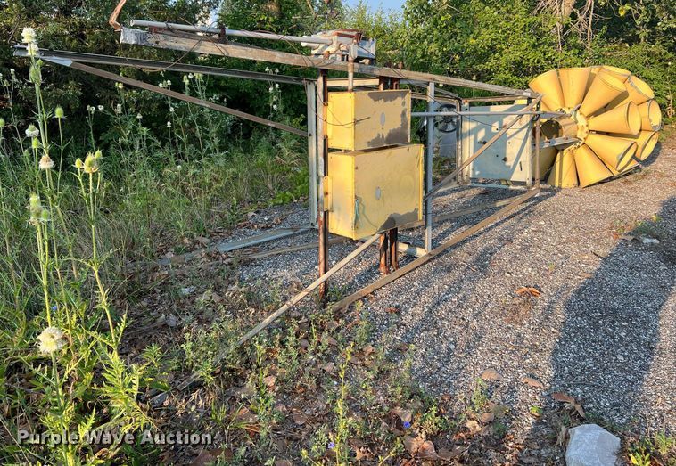 image for item NA9048 Federal Signal Corporation 2T22A  tornado siren