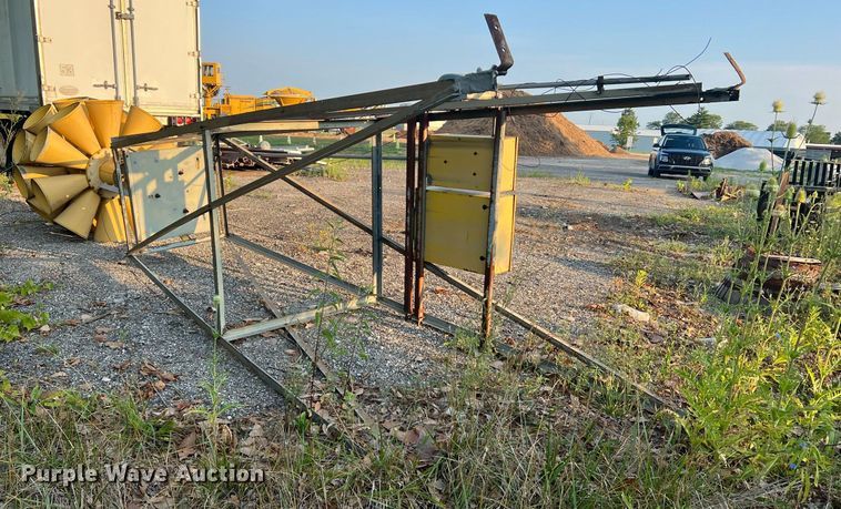 image for item NA9048 Federal Signal Corporation 2T22A  tornado siren