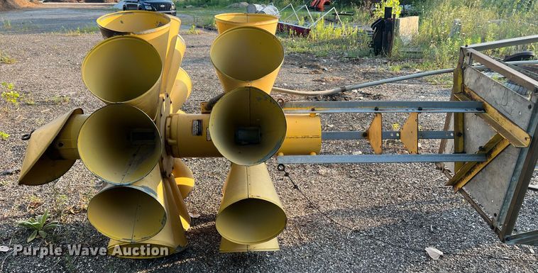 image for item NA9048 Federal Signal Corporation 2T22A  tornado siren