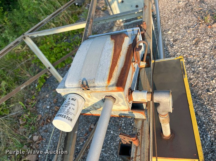 image for item NA9048 Federal Signal Corporation 2T22A  tornado siren