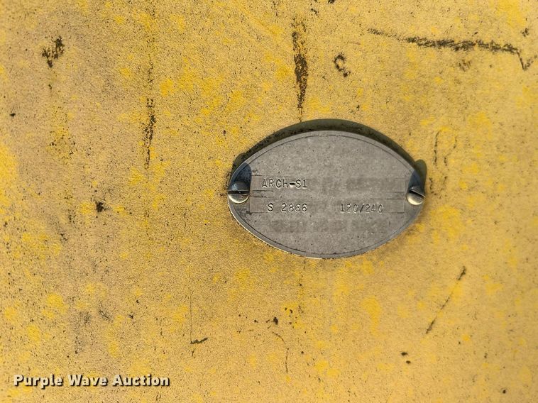 image for item NA9048 Federal Signal Corporation 2T22A  tornado siren