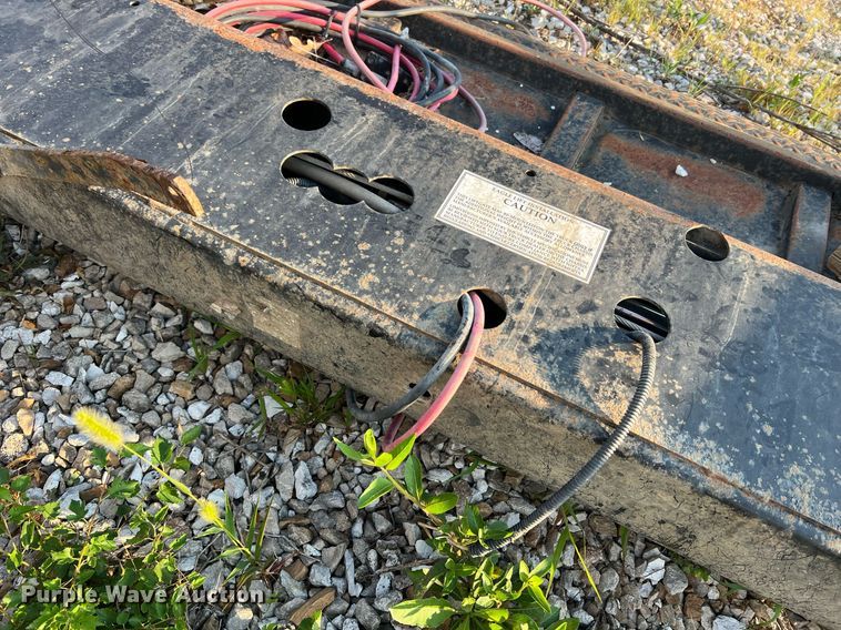 image for item NA9049 (2) end lift gates