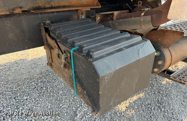 image for item NA9051 2011 International WorkStar 7300  dump truck