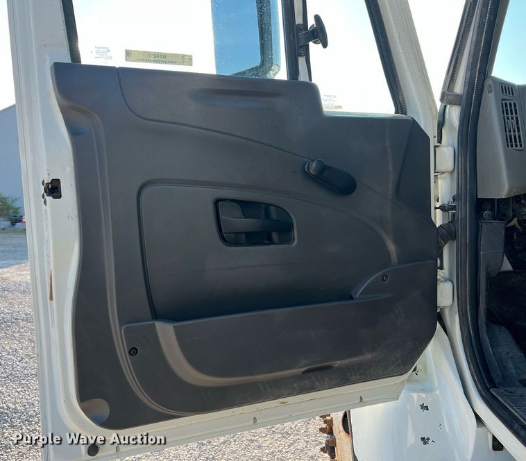 image for item NA9051 2011 International WorkStar 7300  dump truck