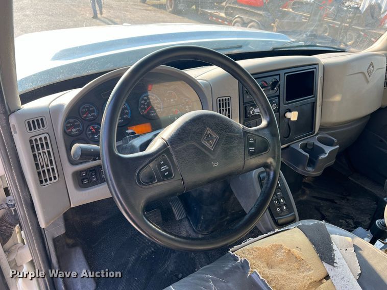 image for item NA9051 2011 International WorkStar 7300  dump truck