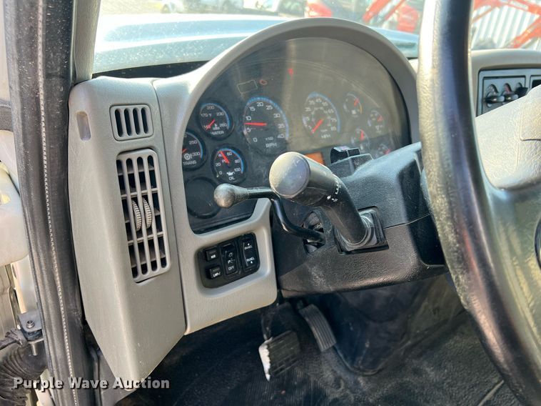 image for item NA9051 2011 International WorkStar 7300  dump truck