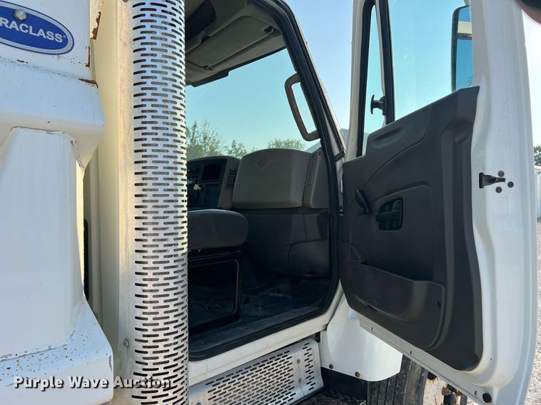 image for item NA9051 2011 International WorkStar 7300  dump truck