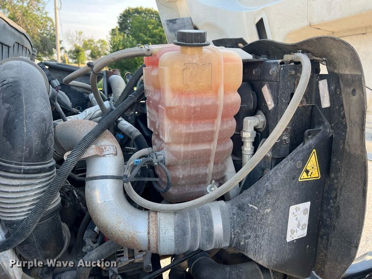 image for item NA9051 2011 International WorkStar 7300  dump truck