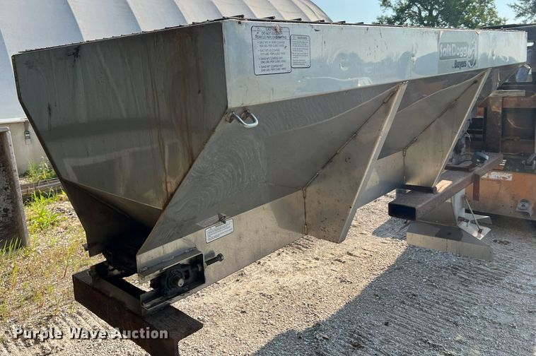 image for item NA9054 SaltDogg  salt spreader