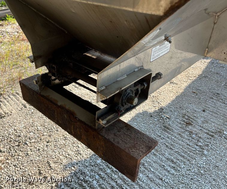 image for item NA9054 SaltDogg  salt spreader