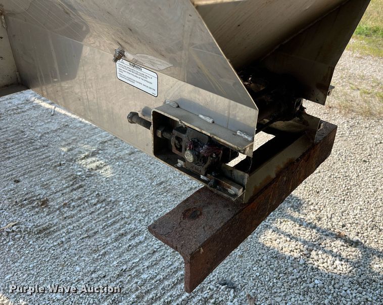 image for item NA9054 SaltDogg  salt spreader