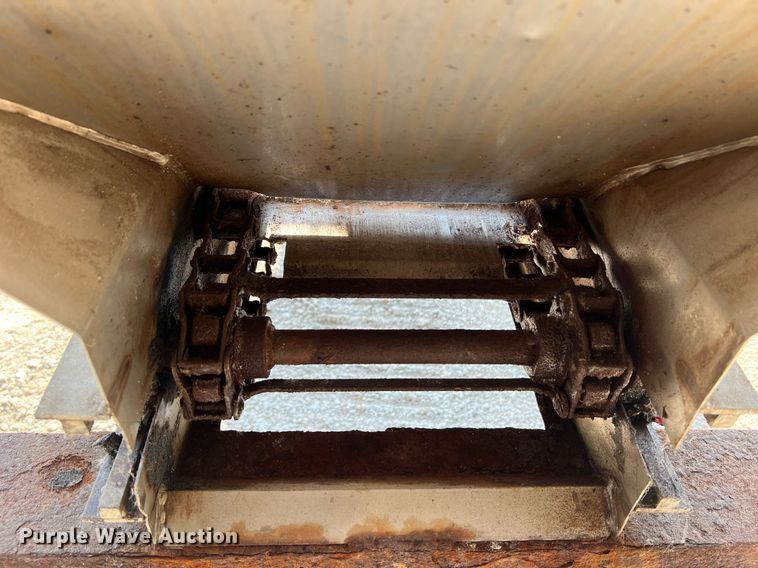 image for item NA9054 SaltDogg  salt spreader