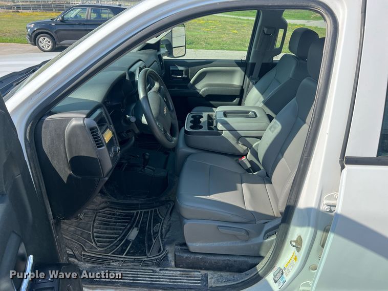 image for item NA9055 2015 Chevrolet Silverado 1500  Double Cab pickup truck