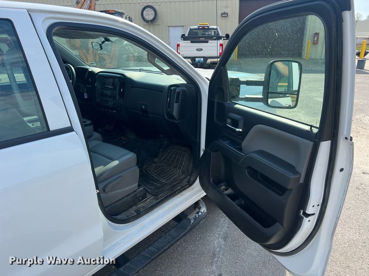 image for item NA9055 2015 Chevrolet Silverado 1500  Double Cab pickup truck