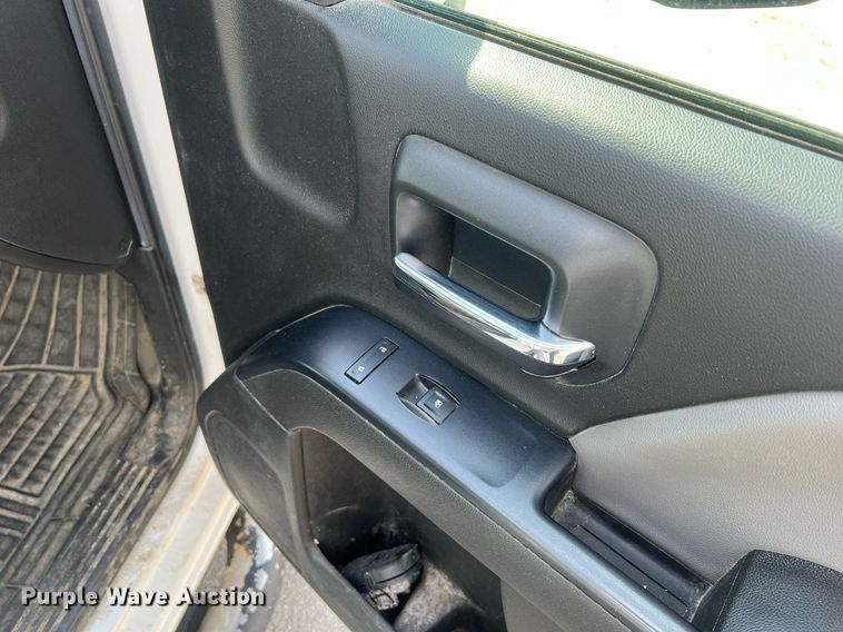 image for item NA9055 2015 Chevrolet Silverado 1500  Double Cab pickup truck