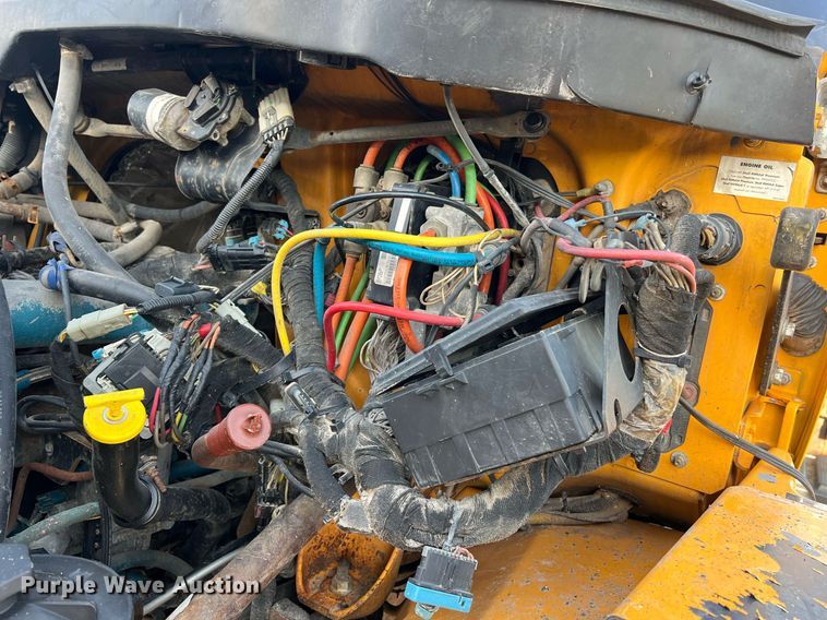 image for item NA9065 2005 International 7400  flatbed truck