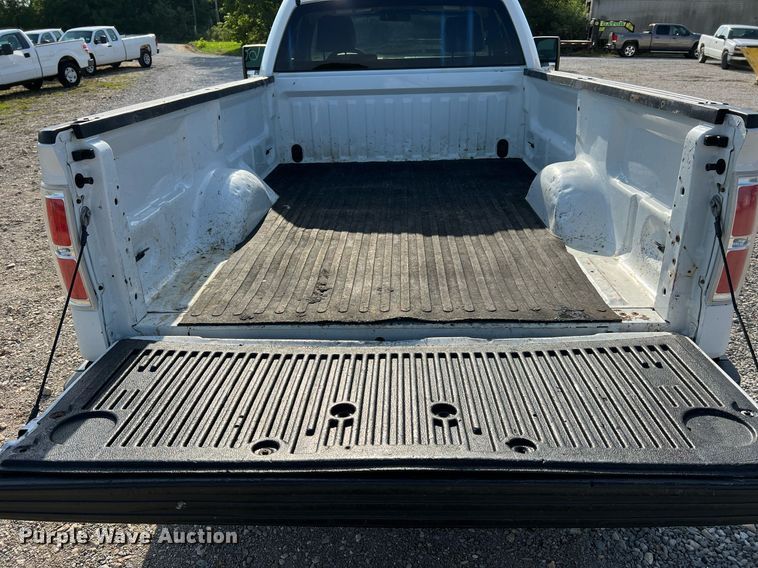 image for item NA9066 2010 Ford F150 XL  pickup truck