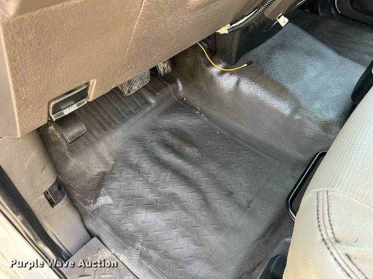 image for item NA9066 2010 Ford F150 XL  pickup truck