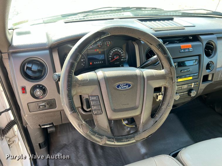 image for item NA9066 2010 Ford F150 XL  pickup truck