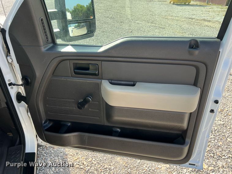 image for item NA9066 2010 Ford F150 XL  pickup truck