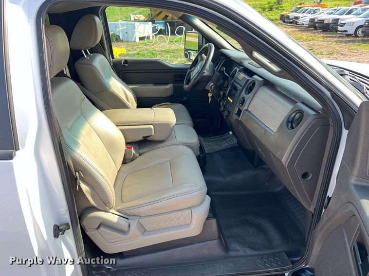 image for item NA9066 2010 Ford F150 XL  pickup truck