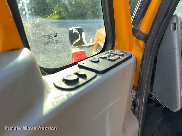 image for item NA9067 2006 International 7400  dump truck with spreader