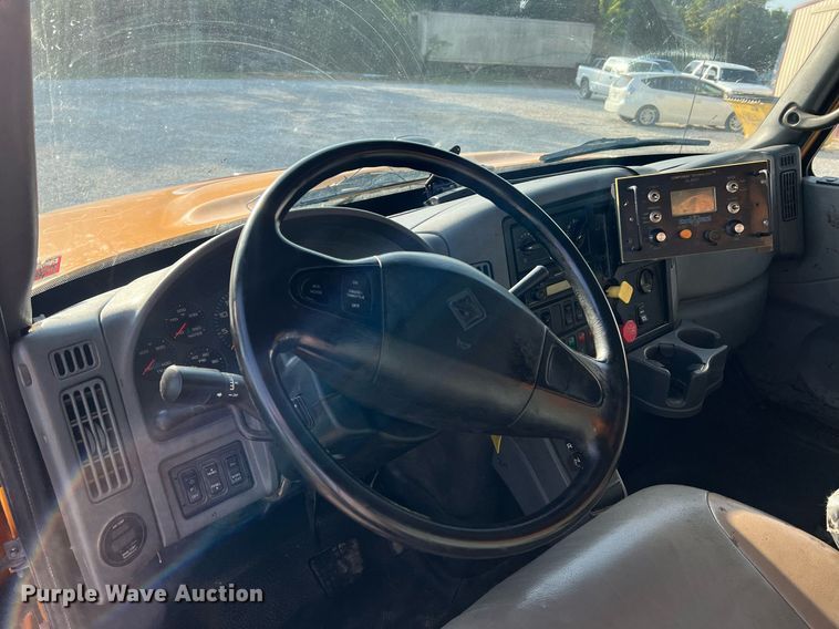 image for item NA9067 2006 International 7400  dump truck with spreader