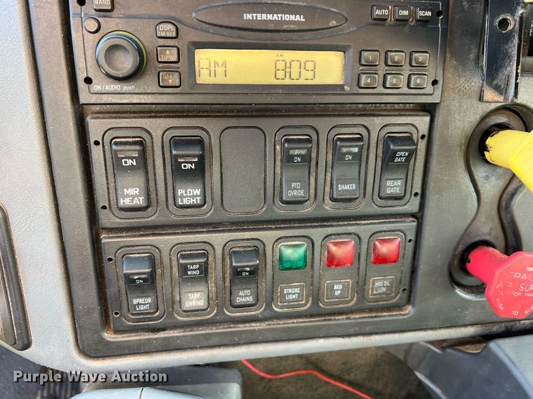 image for item NA9067 2006 International 7400  dump truck with spreader