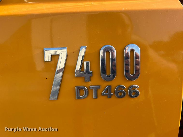 image for item NA9067 2006 International 7400  dump truck with spreader