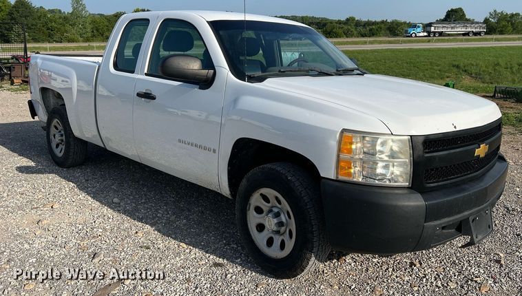 image for item NA9068 2008 Chevrolet Silverado 1500  Ext. Cab pickup truck