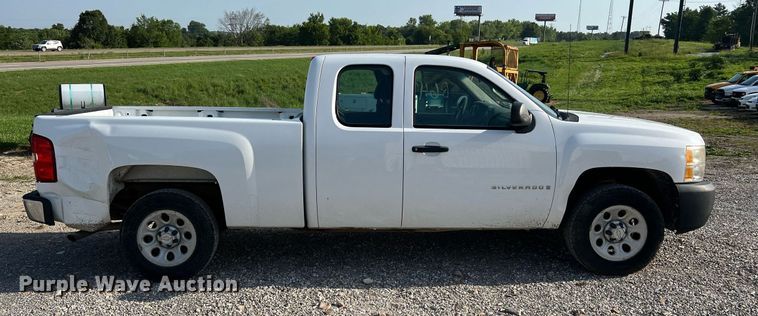 image for item NA9068 2008 Chevrolet Silverado 1500  Ext. Cab pickup truck