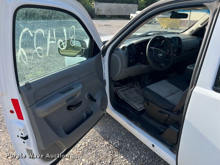 image for item NA9068 2008 Chevrolet Silverado 1500  Ext. Cab pickup truck