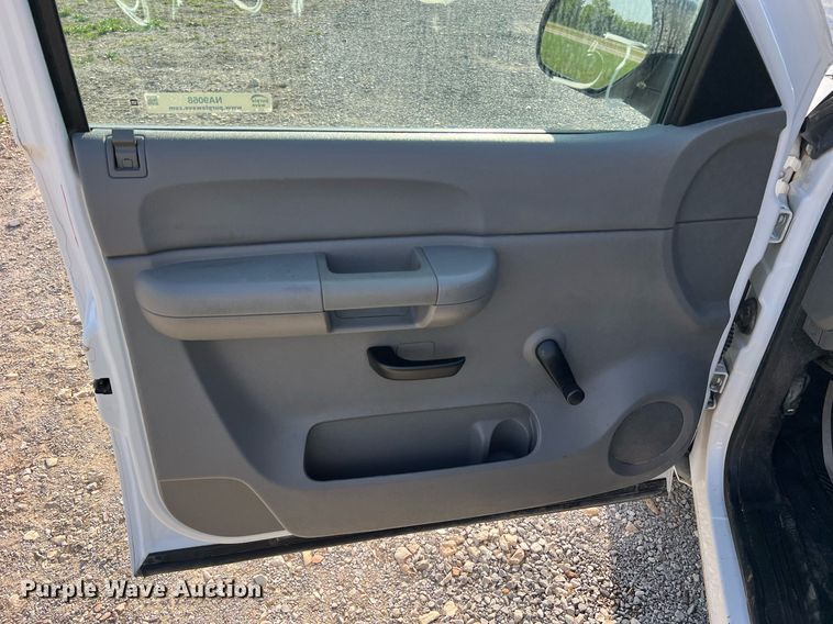 image for item NA9068 2008 Chevrolet Silverado 1500  Ext. Cab pickup truck