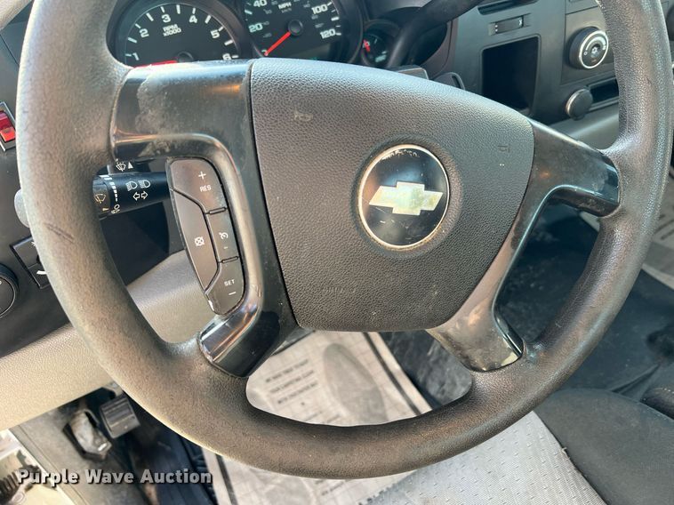 image for item NA9068 2008 Chevrolet Silverado 1500  Ext. Cab pickup truck