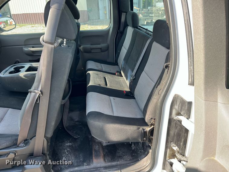 image for item NA9068 2008 Chevrolet Silverado 1500  Ext. Cab pickup truck
