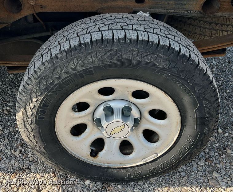 image for item NA9068 2008 Chevrolet Silverado 1500  Ext. Cab pickup truck