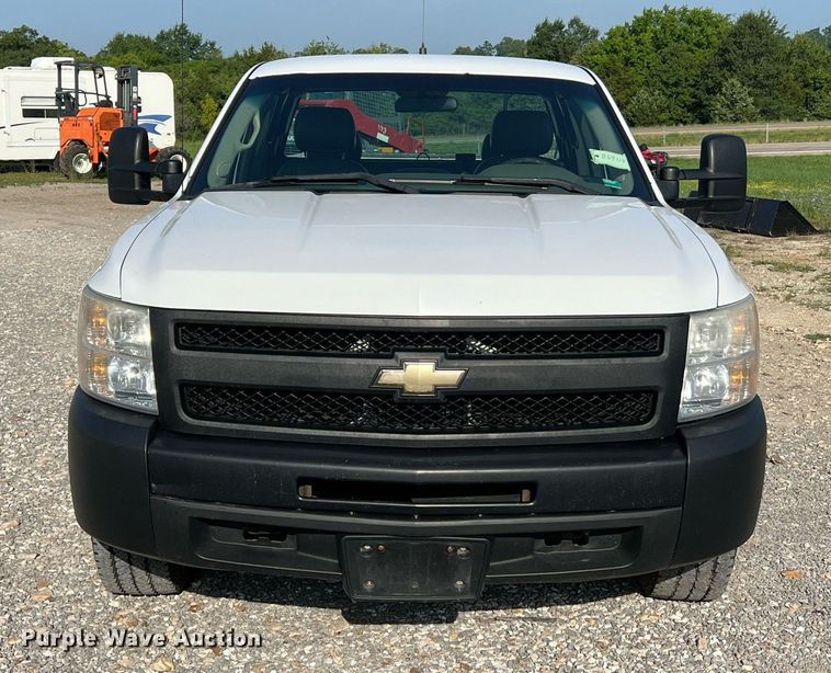 image for item NA9069 2010 Chevrolet Silverado 1500  Ext. Cab pickup truck