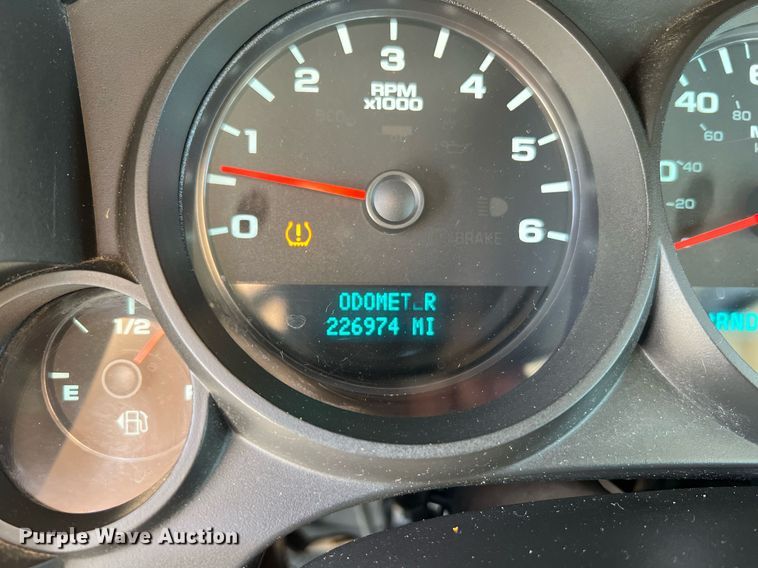 image for item NA9069 2010 Chevrolet Silverado 1500  Ext. Cab pickup truck