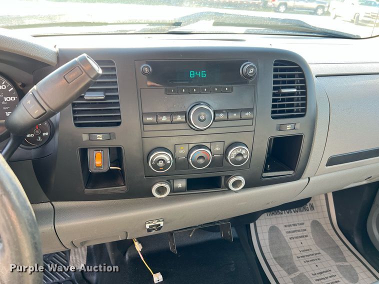 image for item NA9069 2010 Chevrolet Silverado 1500  Ext. Cab pickup truck