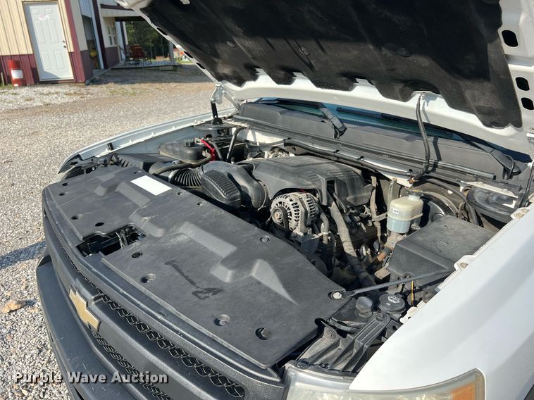 image for item NA9069 2010 Chevrolet Silverado 1500  Ext. Cab pickup truck