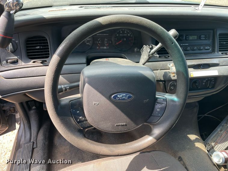 image for item NB9122 2008 Ford Crown Victoria Police Interceptor