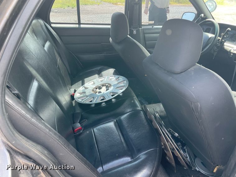 image for item NB9122 2008 Ford Crown Victoria Police Interceptor