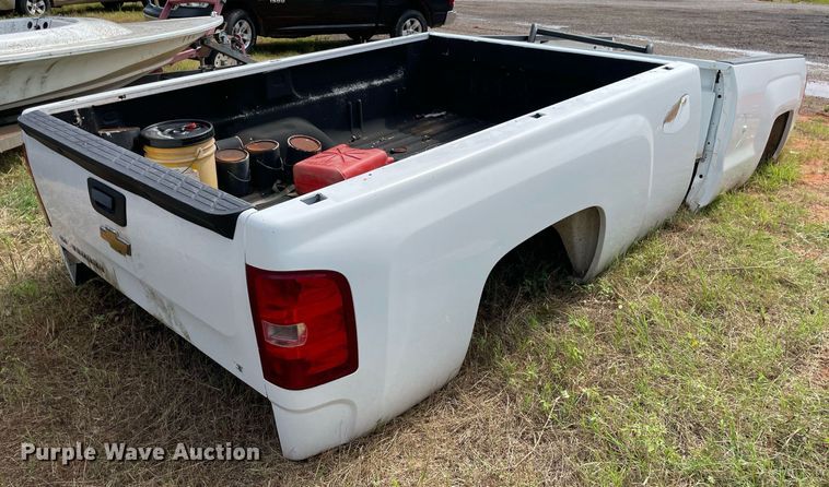 image for item NB9124 (2) truck beds