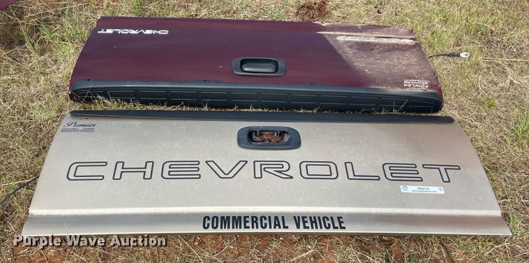 image for item NB9128 (2) Chevrolet tailgates